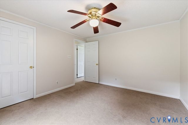 494 Spratley Mill Rd, Dendron, VA 23839