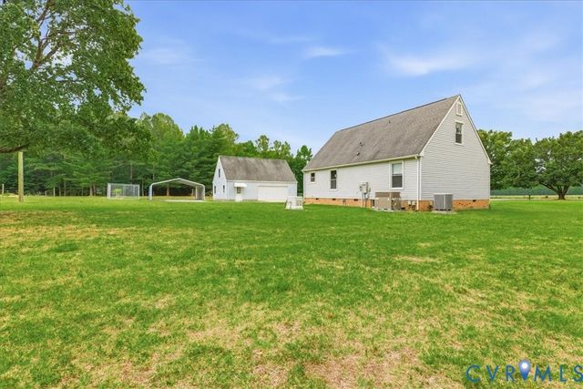 494 Spratley Mill Rd, Dendron, VA 23839