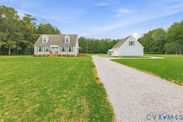 494 Spratley Mill Rd, Dendron, VA 23839