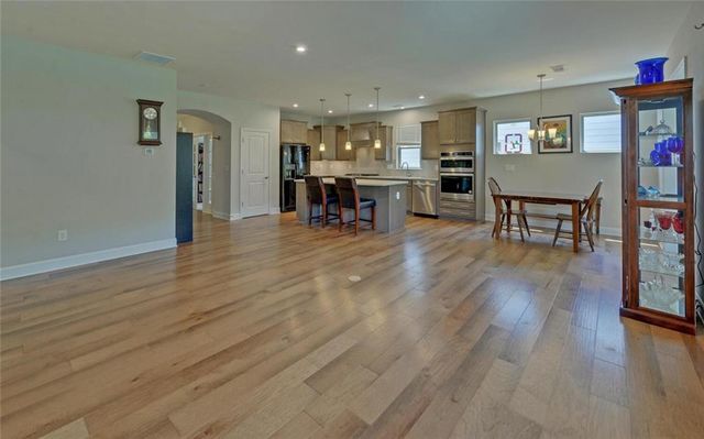 5825 Maple Bluff Way, Hoschton, GA 30548