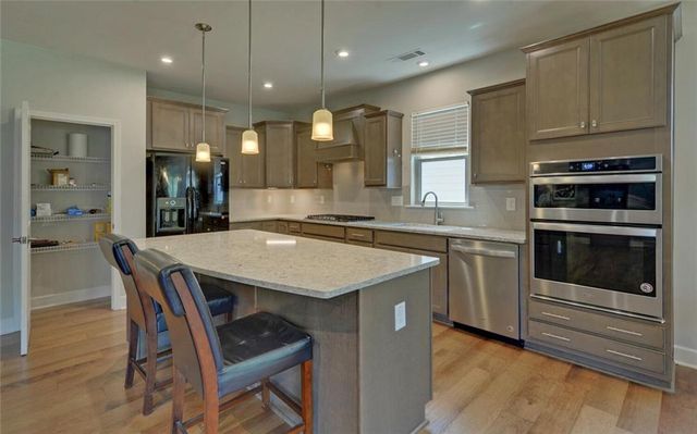 5825 Maple Bluff Way, Hoschton, GA 30548