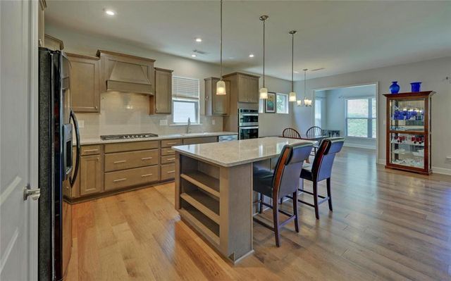 5825 Maple Bluff Way, Hoschton, GA 30548