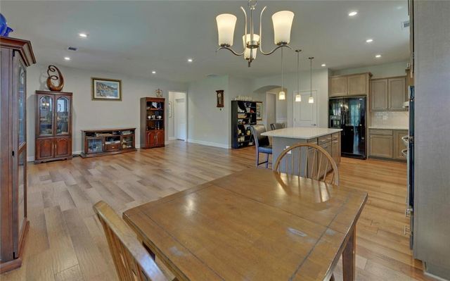 5825 Maple Bluff Way, Hoschton, GA 30548