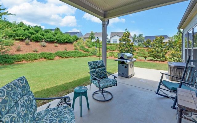 5825 Maple Bluff Way, Hoschton, GA 30548