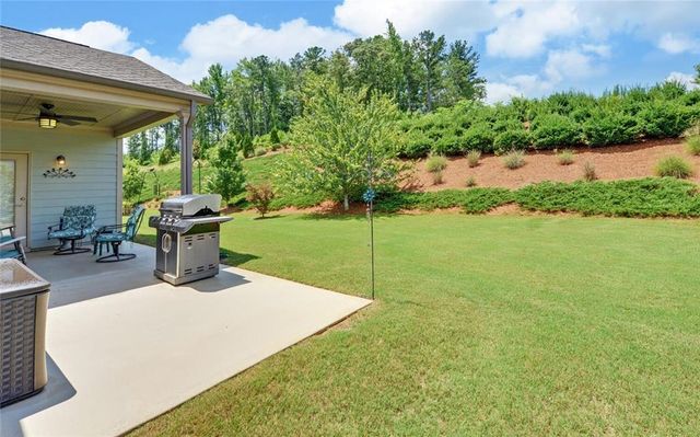 5825 Maple Bluff Way, Hoschton, GA 30548