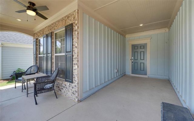 5825 Maple Bluff Way, Hoschton, GA 30548