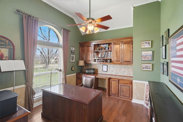 7405 Fox Fire Court, Granbury, TX 76049