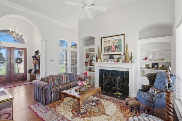 7405 Fox Fire Court, Granbury, TX 76049