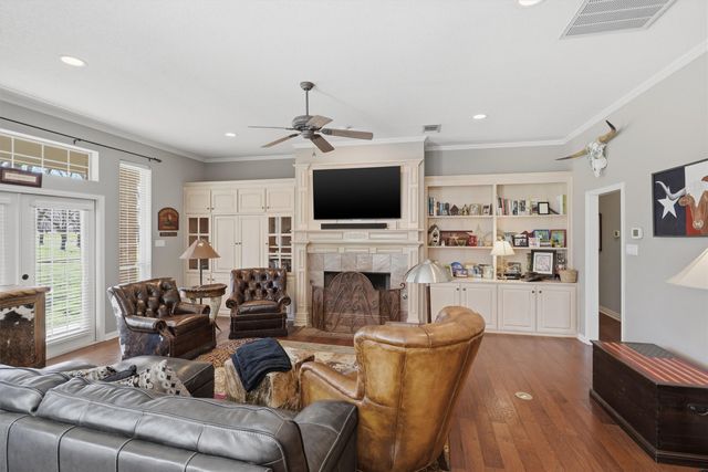 7405 Fox Fire Court, Granbury, TX 76049