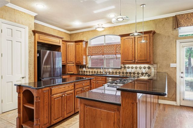 27 Oak Forrest Circle, Denton, TX 76210