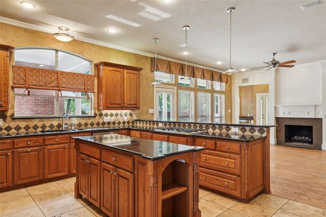 27 Oak Forrest Circle, Denton, TX 76210
