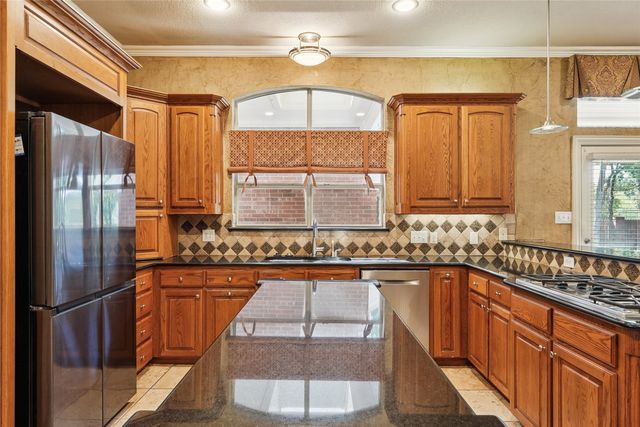 27 Oak Forrest Circle, Denton, TX 76210