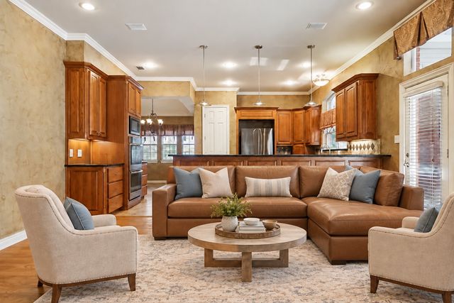 27 Oak Forrest Circle, Denton, TX 76210