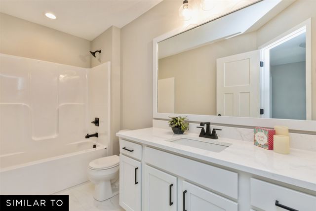 2810 NW Fairfield Court, Ankeny, IA 50023