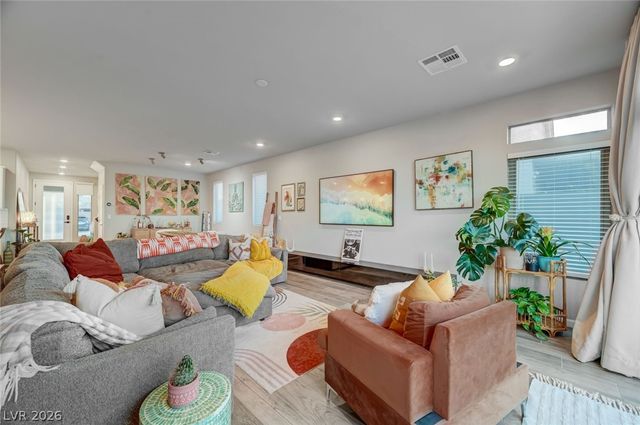 6764 Vista Roma Avenue, Las Vegas, NV 89139