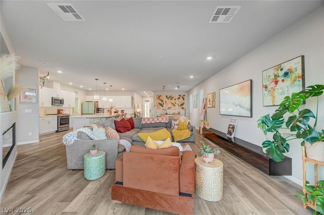 6764 Vista Roma Avenue, Las Vegas, NV 89139