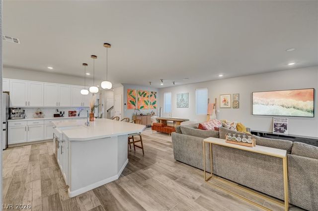 6764 Vista Roma Avenue, Las Vegas, NV 89139