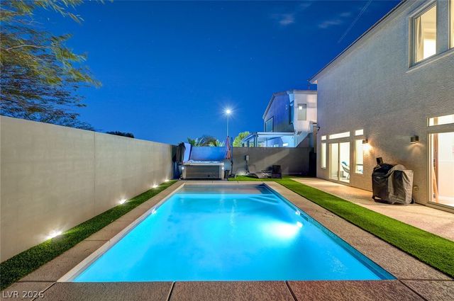 6764 Vista Roma Avenue, Las Vegas, NV 89139