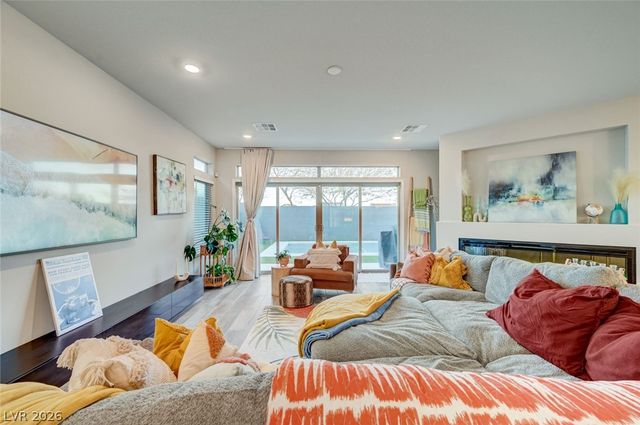 6764 Vista Roma Avenue, Las Vegas, NV 89139