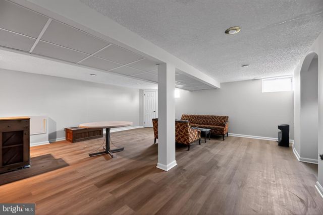 504 LOUISE RD, Glenside, PA 19038