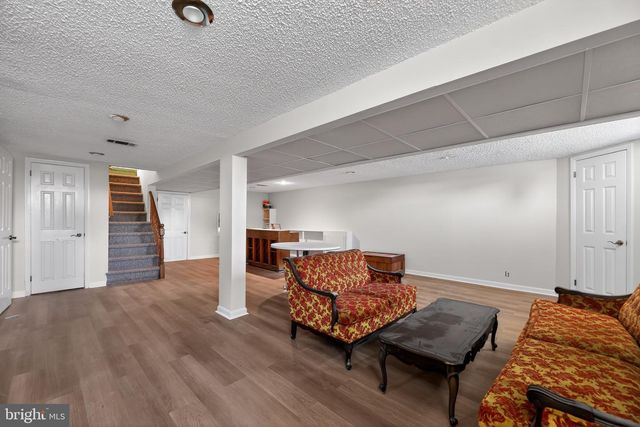 504 LOUISE RD, Glenside, PA 19038