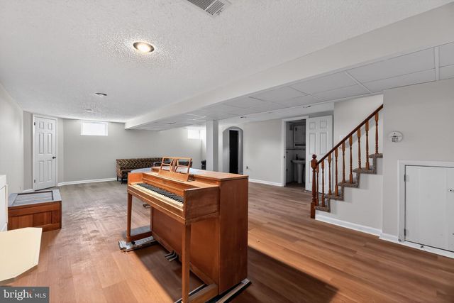 504 LOUISE RD, Glenside, PA 19038