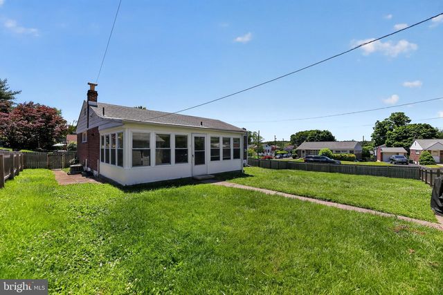 504 LOUISE RD, Glenside, PA 19038