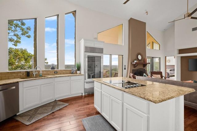 13902 Panorama DR, Austin, TX 78732