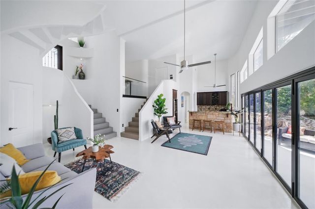 13902 Panorama DR, Austin, TX 78732