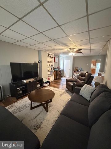 645 N. CHARLOTTE ST, Pottstown, PA 19464