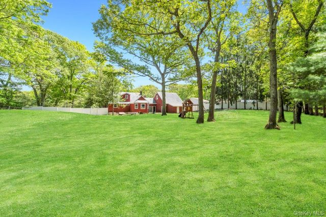 183 Dogwood Drive, Wading River, NY 11792