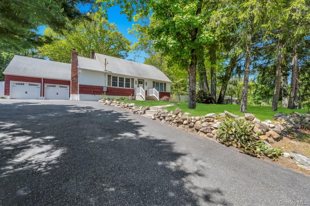 183 Dogwood Drive, Wading River, NY 11792