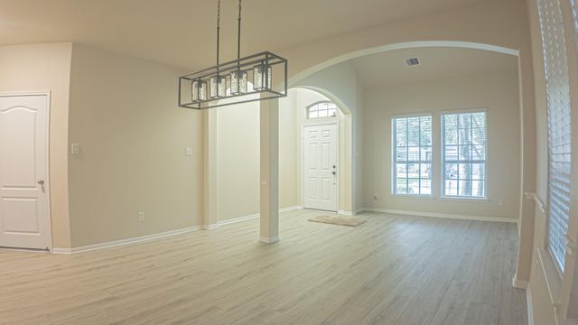 12923 Pecan Shores Drive, Houston, TX 77044