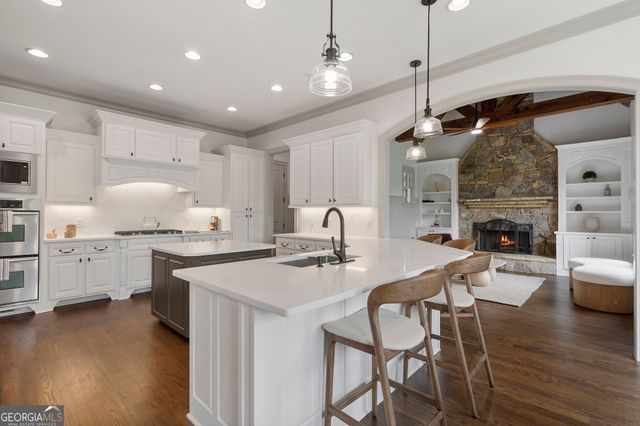 15823 Winterfield Way, Milton, GA 30004