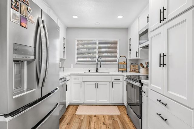 3267 W Rialto Avenue, Fresno, CA 93722