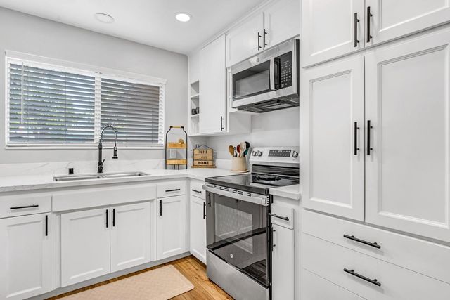 3267 W Rialto Avenue, Fresno, CA 93722