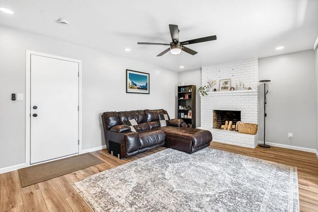 3267 W Rialto Avenue, Fresno, CA 93722