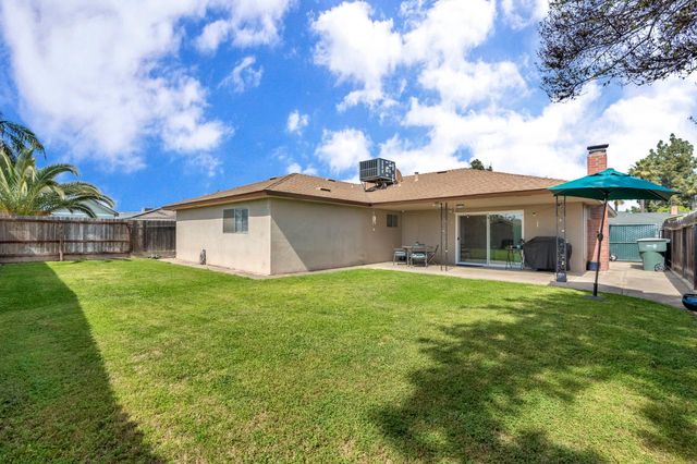 3267 W Rialto Avenue, Fresno, CA 93722