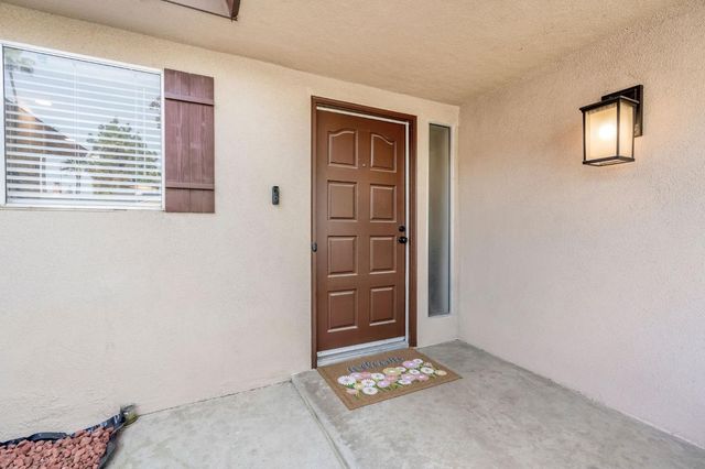 3267 W Rialto Avenue, Fresno, CA 93722