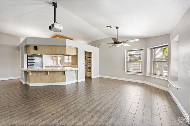 805 Arroyo Seco Drive, Bakersfield, CA 93314