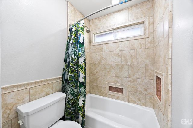805 Arroyo Seco Drive, Bakersfield, CA 93314