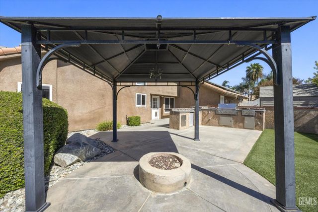 805 Arroyo Seco Drive, Bakersfield, CA 93314