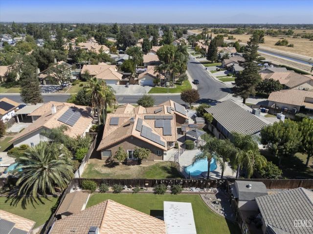 805 Arroyo Seco Drive, Bakersfield, CA 93314