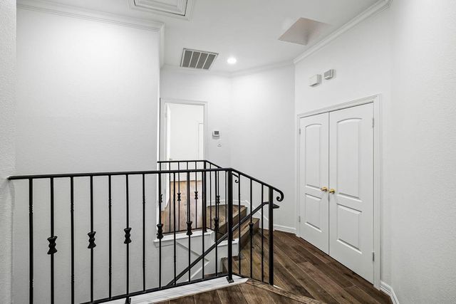1701 Spyglass DR 2, Austin, TX 78746