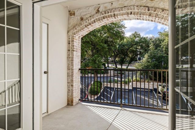 1701 Spyglass DR 2, Austin, TX 78746