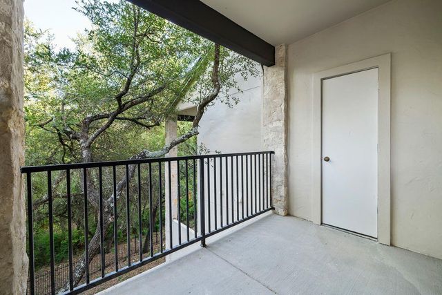 1701 Spyglass DR 2, Austin, TX 78746