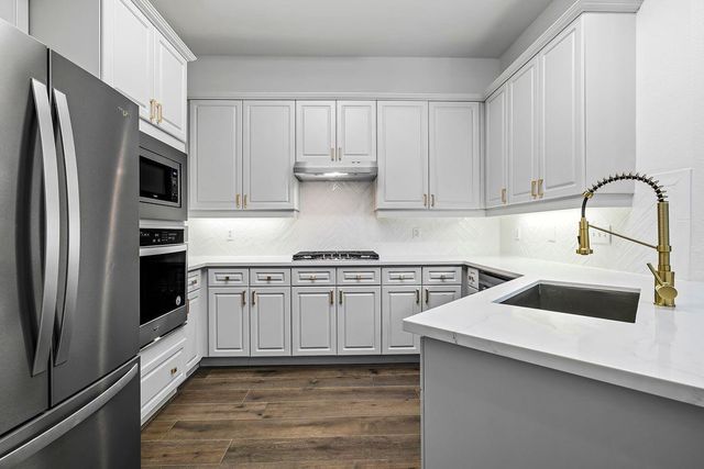 1701 Spyglass DR 2, Austin, TX 78746