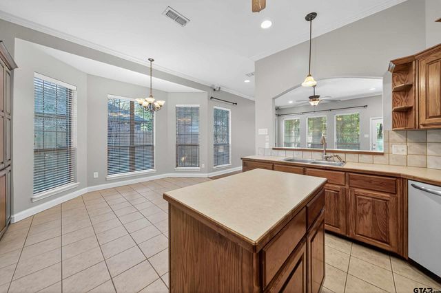 21281 Altuda, Flint, TX 75762