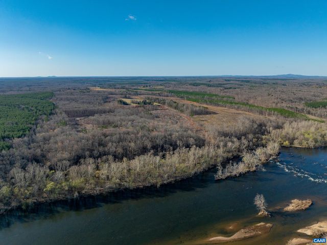 159 WARREN FERRY RD, Scottsville, VA 24590