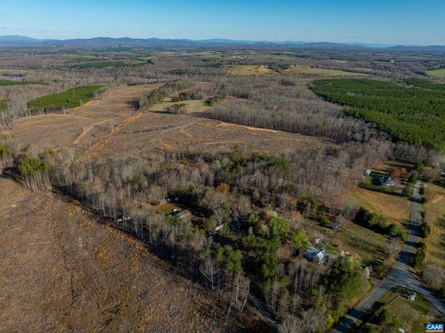 159 WARREN FERRY RD, Scottsville, VA 24590
